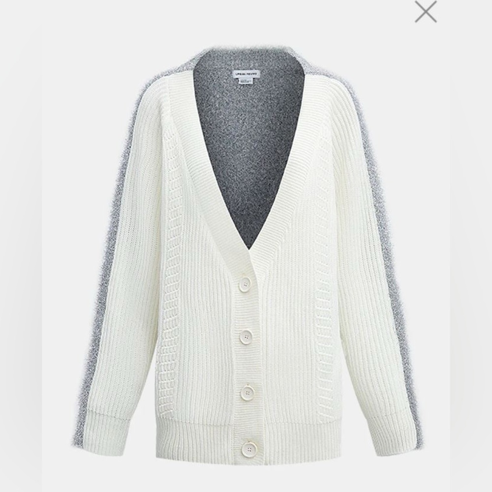 Urban Revivo Two-tone Spliced Button Up Cardigan